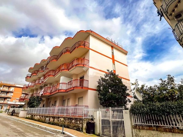 appartamento in vendita a Formia in zona Acquatraversa