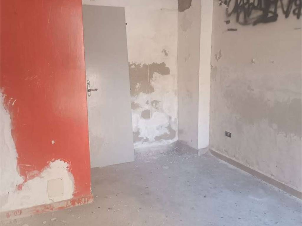 negozio in vendita a Formia