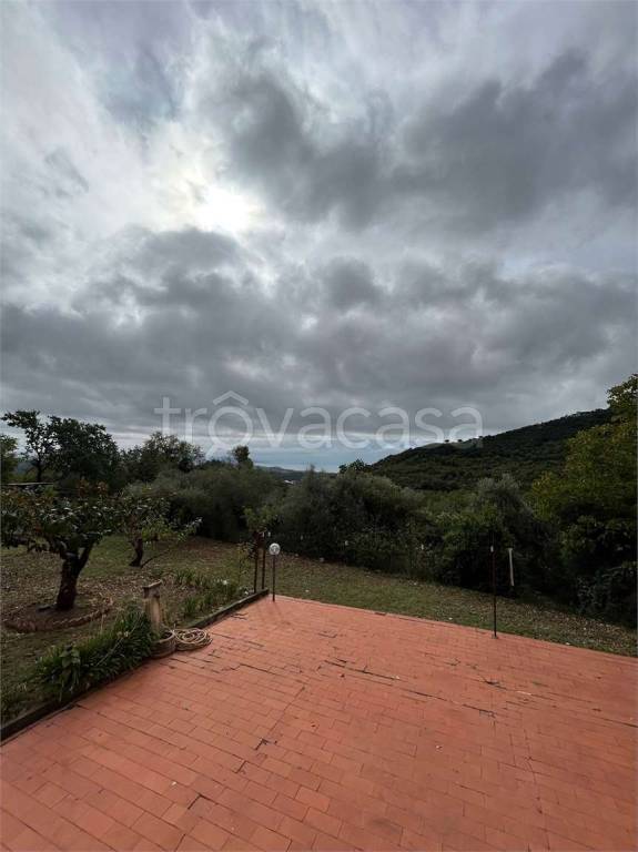 casa indipendente in vendita a Formia in zona Castellonorato