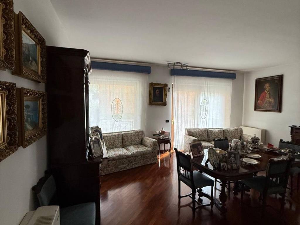 casa indipendente in vendita a Formia