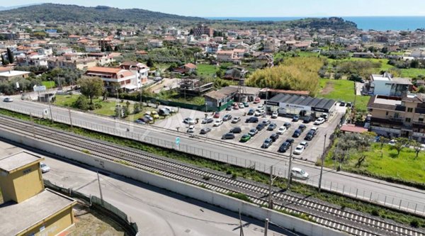negozio in vendita a Formia