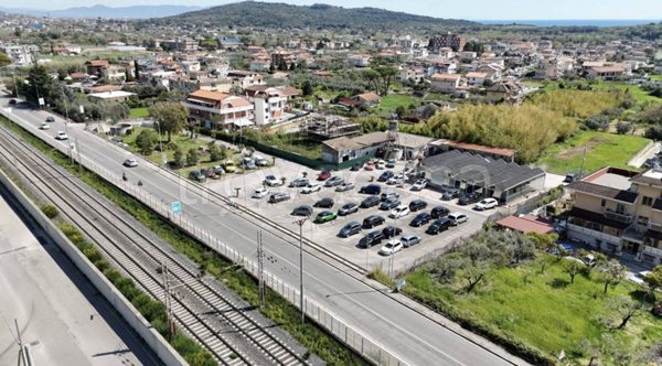 negozio in vendita a Formia