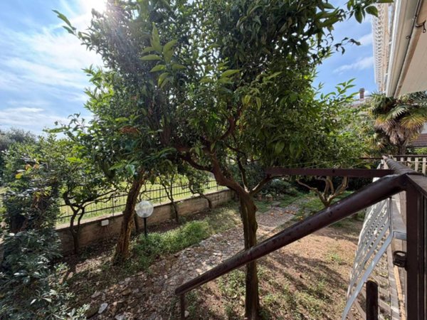 casa indipendente in vendita a Formia