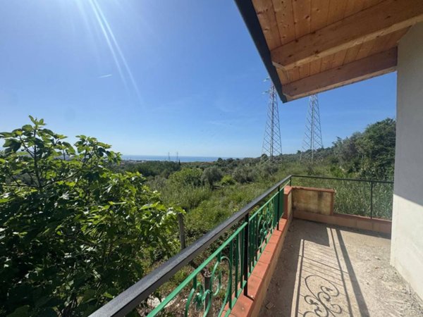 casa indipendente in vendita a Formia