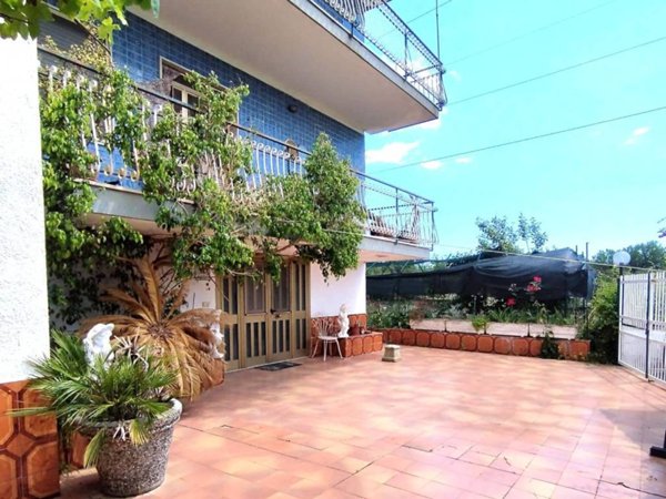 appartamento in vendita a Formia in zona Penitro
