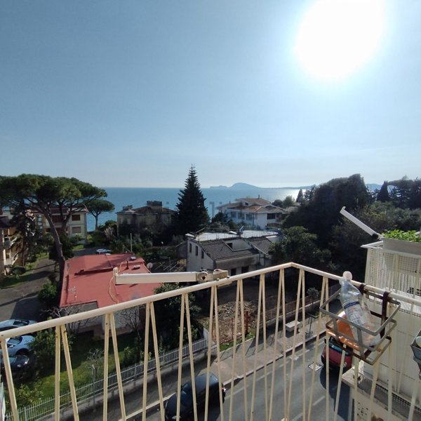 appartamento in vendita a Formia in zona Acquatraversa