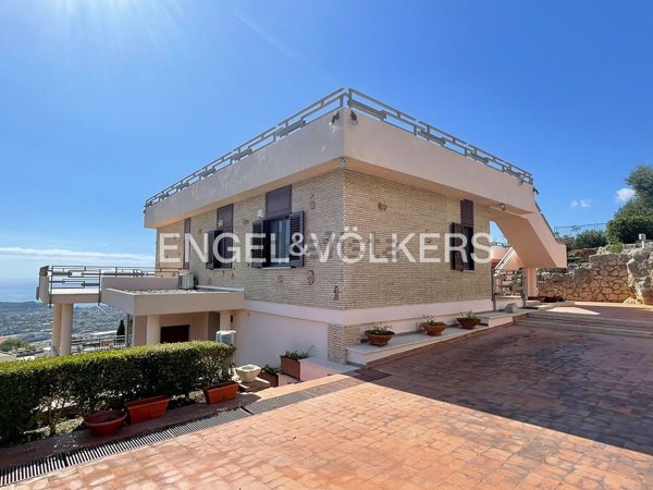 casa indipendente in vendita a Formia in zona Castellonorato