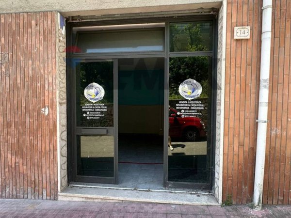 negozio in vendita a Formia
