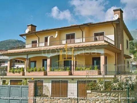 casa indipendente in vendita a Formia in zona Mola di Gaeta