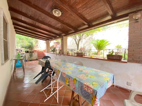 casa indipendente in vendita a Formia in zona Penitro