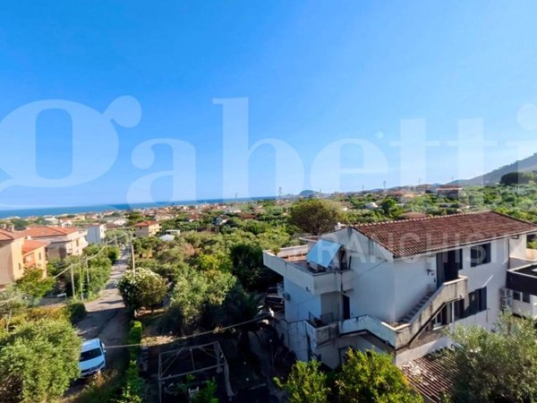 appartamento in vendita a Formia in zona Acquatraversa