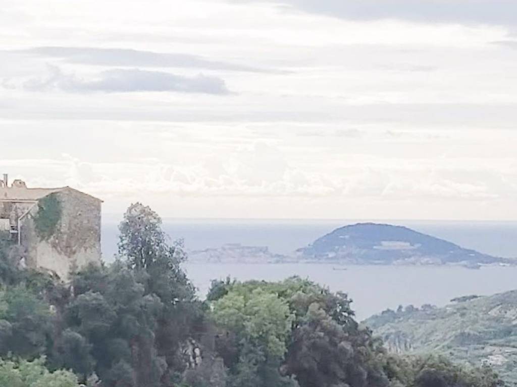 appartamento in vendita a Formia in zona Marànola