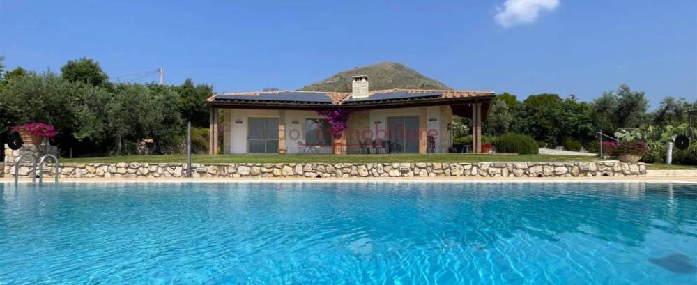 casa indipendente in vendita a Formia
