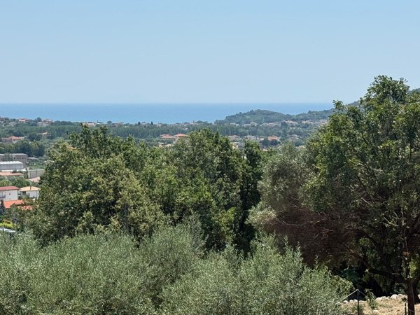 casa indipendente in vendita a Formia in zona Penitro