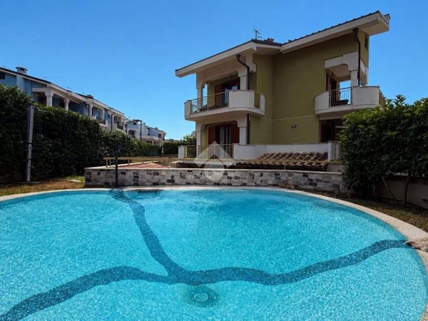 casa indipendente in vendita a Formia in zona Penitro