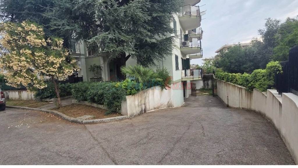 appartamento in vendita a Formia in zona Acquatraversa