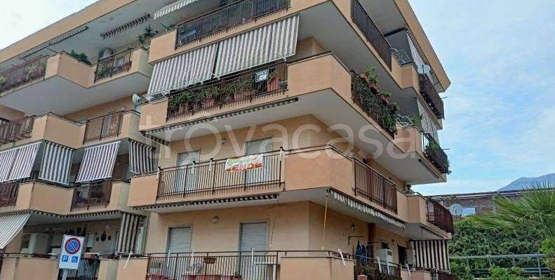 appartamento in vendita a Formia in zona Acquatraversa