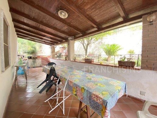 casa indipendente in vendita a Formia in zona Penitro