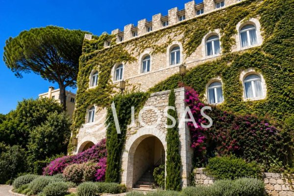casa indipendente in vendita a Formia in zona Mola di Gaeta