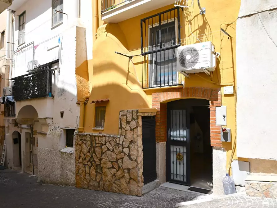 appartamento in vendita a Formia in zona Mola di Gaeta
