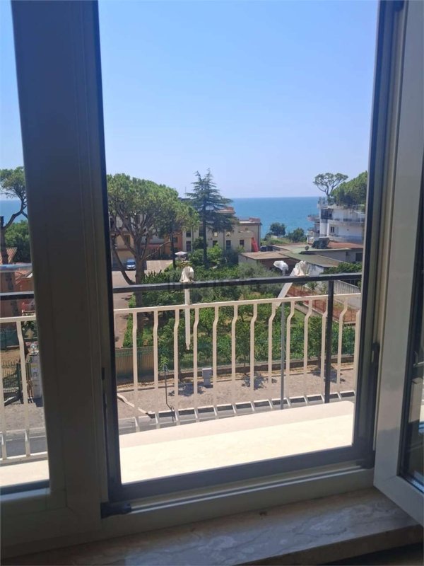 appartamento in vendita a Formia in zona Acquatraversa