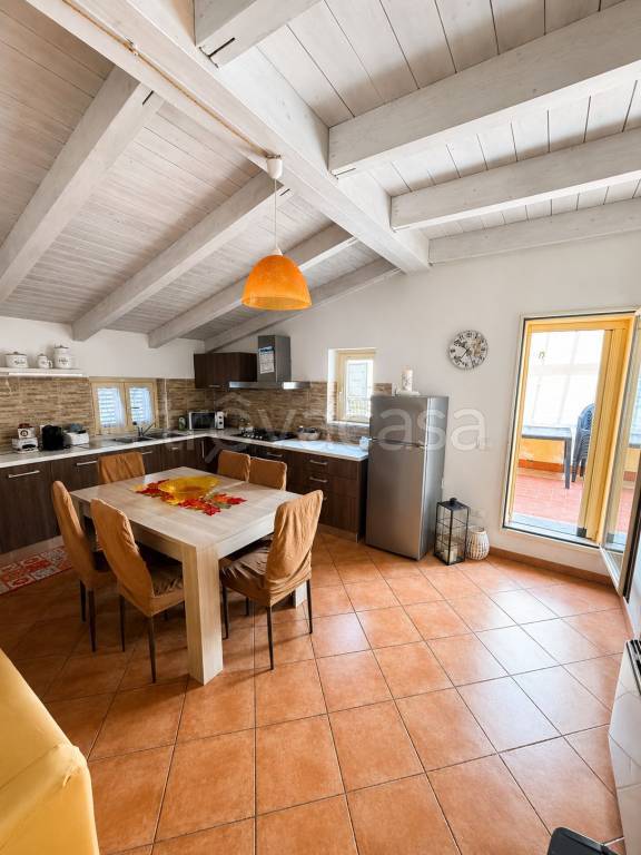 appartamento in vendita a Formia in zona Mola di Gaeta