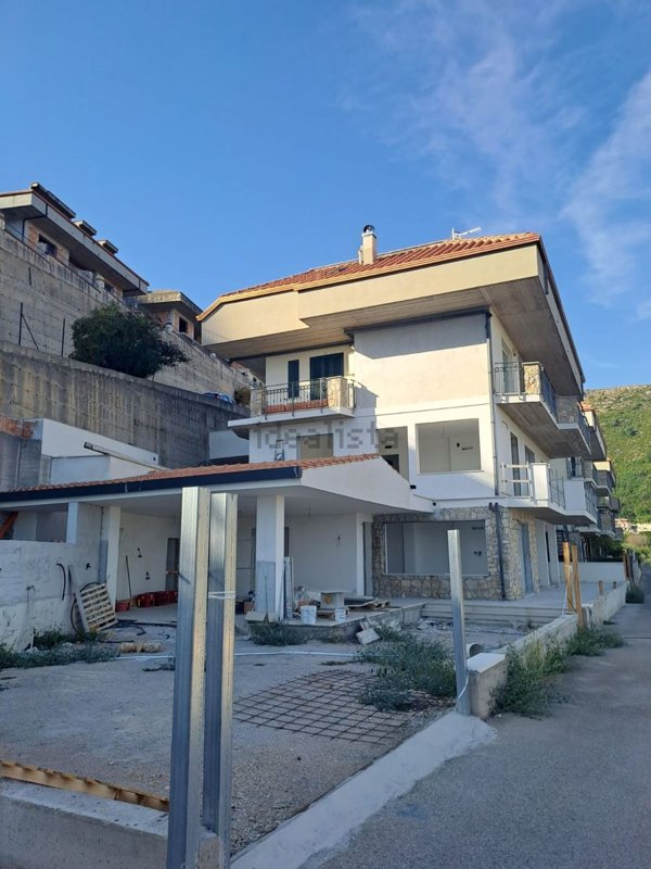 appartamento in vendita a Formia in zona Mola di Gaeta