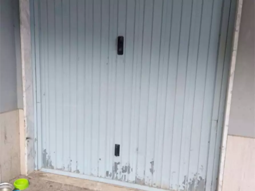 box auto in vendita a Formia