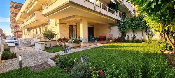 appartamento in vendita a Formia in zona Acquatraversa