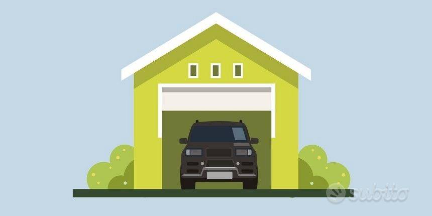 box auto in vendita a Formia in zona Acquatraversa