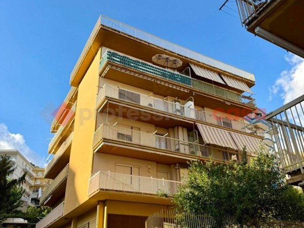 appartamento in vendita a Formia in zona Acquatraversa