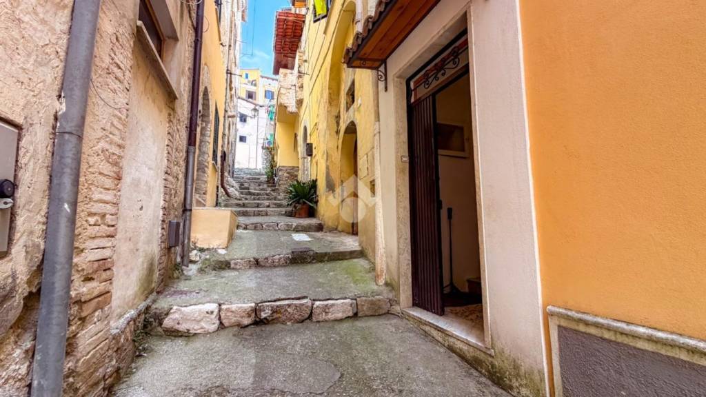 appartamento in vendita a Formia in zona Marànola