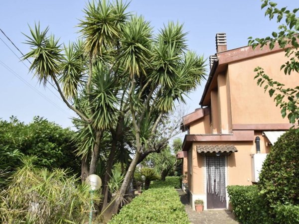 casa indipendente in vendita a Formia