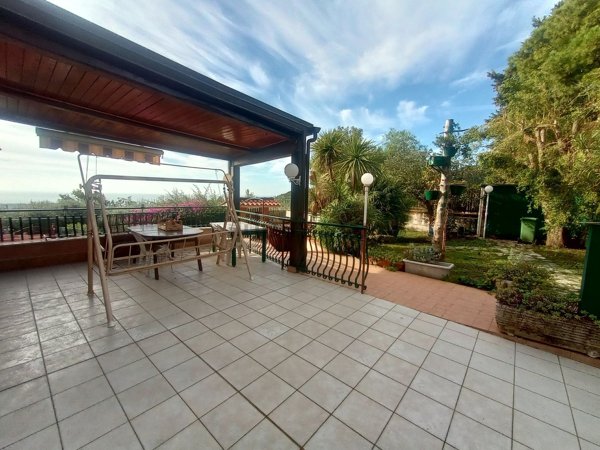 appartamento in vendita a Formia in zona Castellonorato