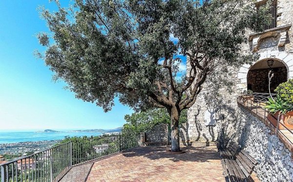 appartamento in vendita a Formia in zona Castellonorato
