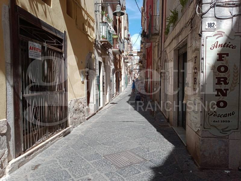 negozio in vendita a Gaeta