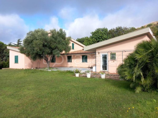 casa indipendente in vendita a Gaeta