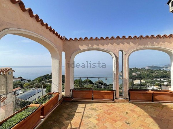 casa indipendente in vendita a Gaeta in zona Ariana