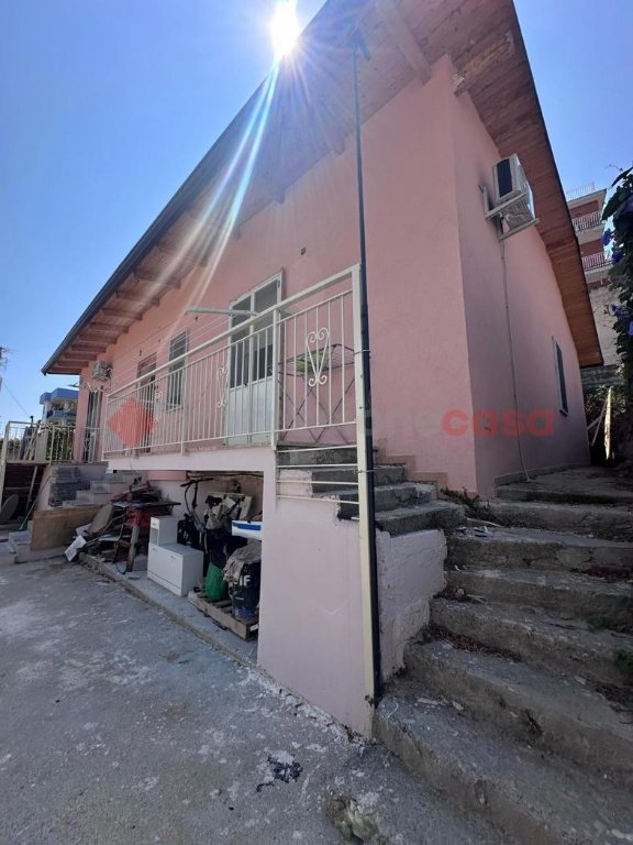 casa indipendente in vendita a Gaeta