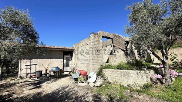casa indipendente in vendita a Gaeta