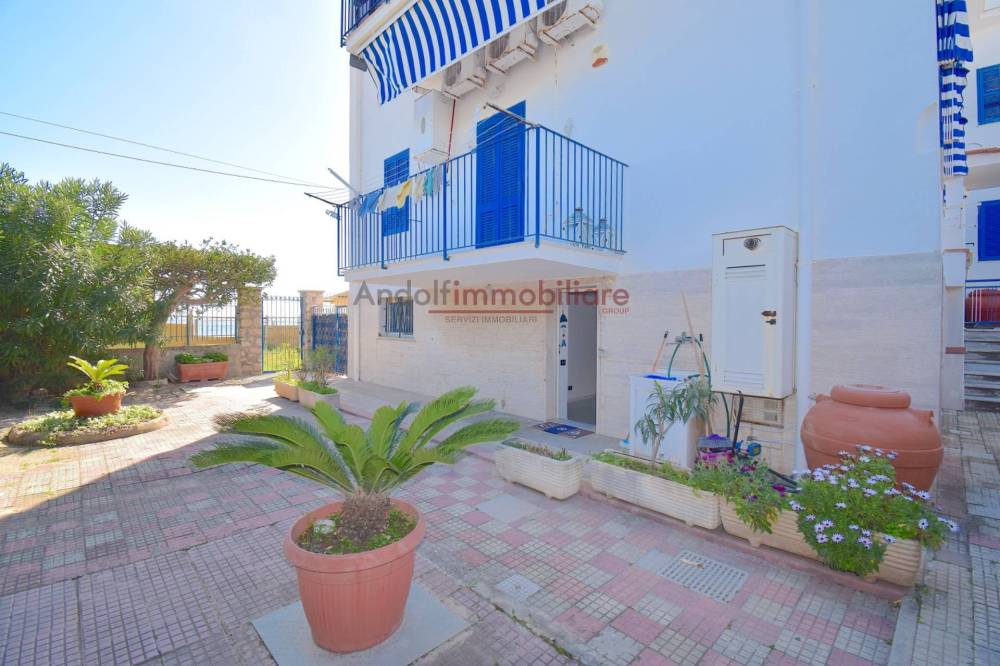 appartamento in vendita a Gaeta in zona Fontania