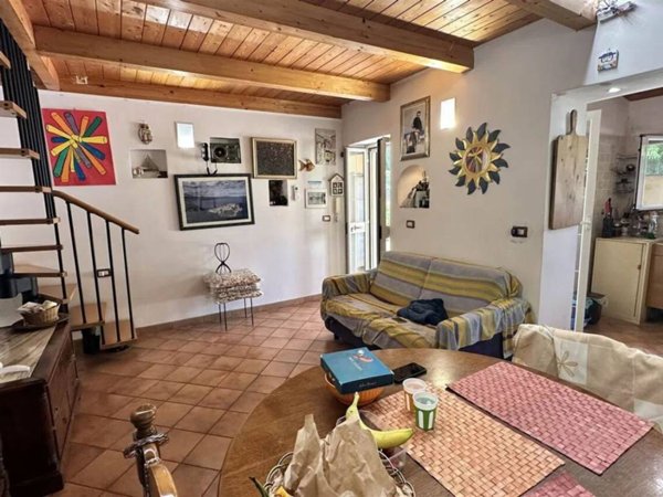 casa indipendente in vendita a Gaeta in zona Sant'Agostino