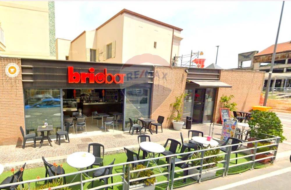 locale commerciale in vendita a Gaeta in zona Serapo