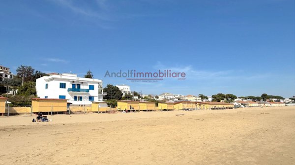 appartamento in vendita a Gaeta in zona Fontania