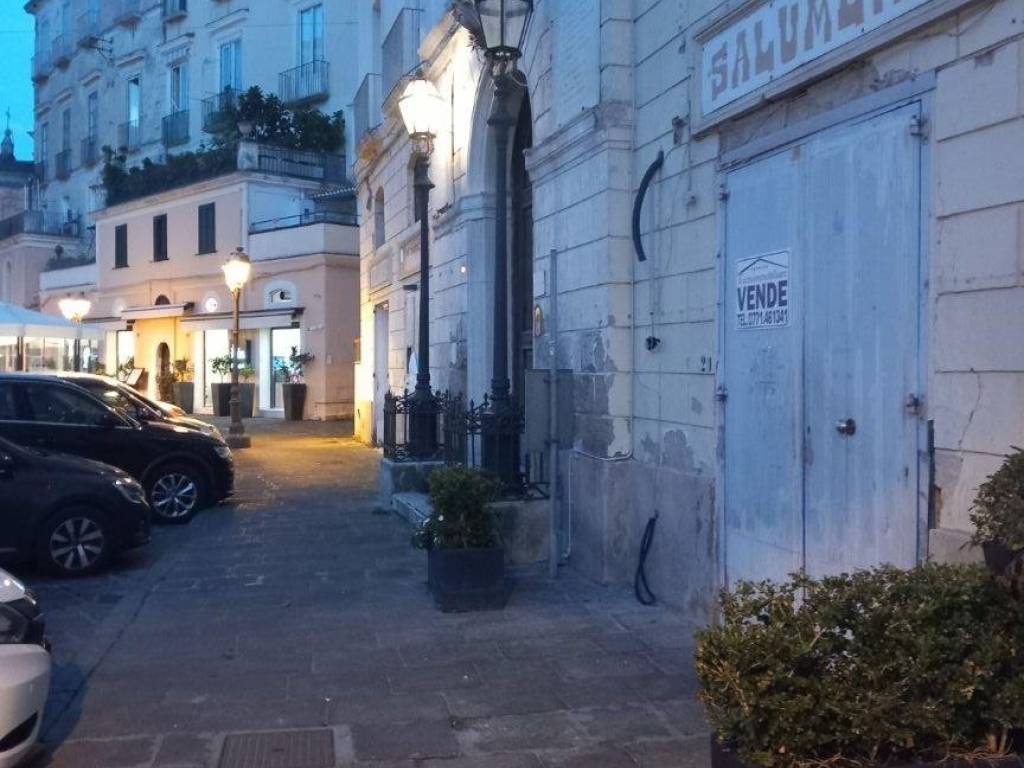 negozio in vendita a Gaeta