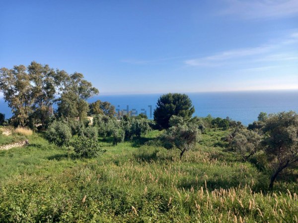 quadrivano in vendita a Gaeta