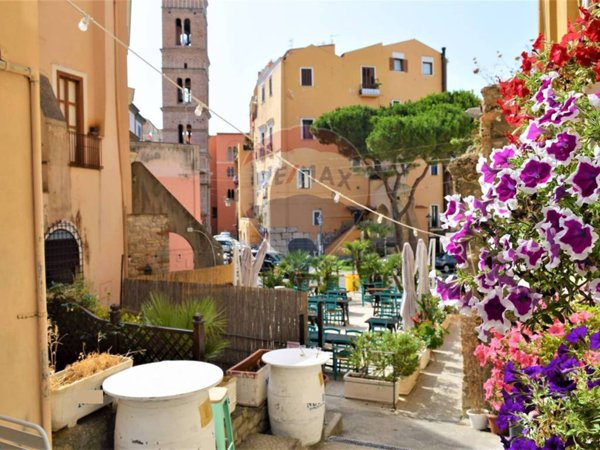 negozio in vendita a Gaeta