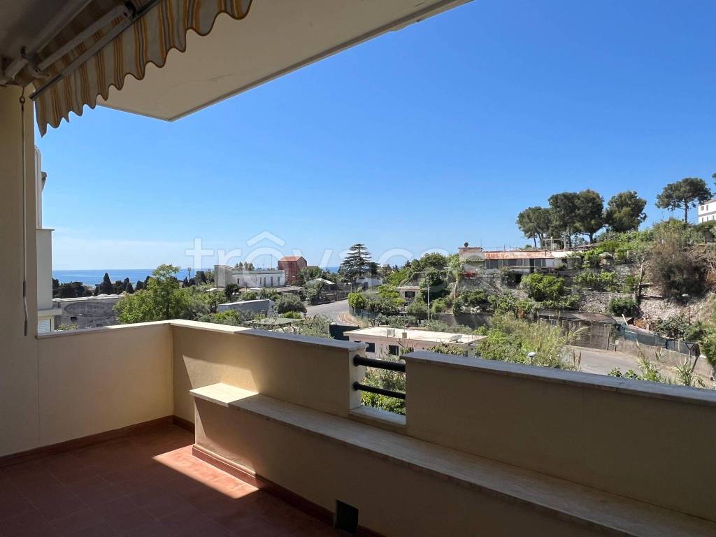 appartamento in vendita a Gaeta in zona Serapo