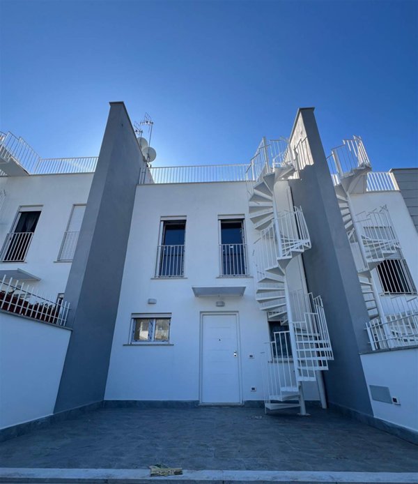 casa indipendente in vendita a Gaeta