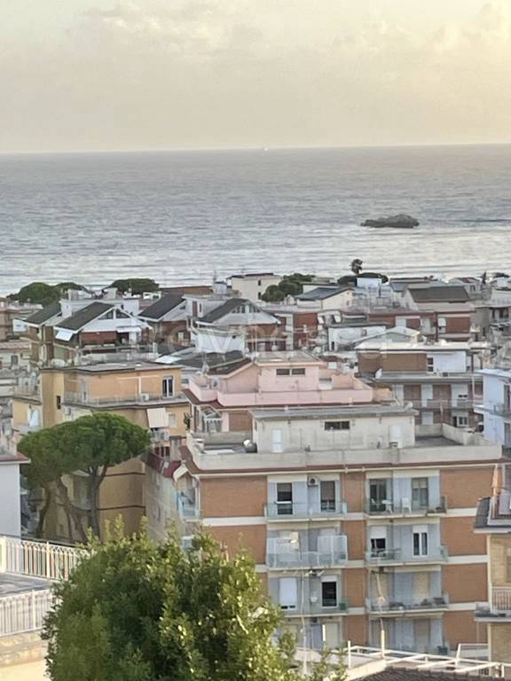 appartamento in vendita a Gaeta in zona Serapo